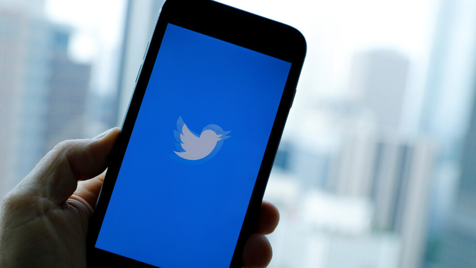 القبض على شاب سوري بتهمة الإساءة للسعوديين عبر "تويتر"