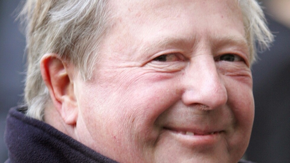 وفاة الممثل الكوميدي البريطاني تيم بروك تايلور بفيروس كورونا