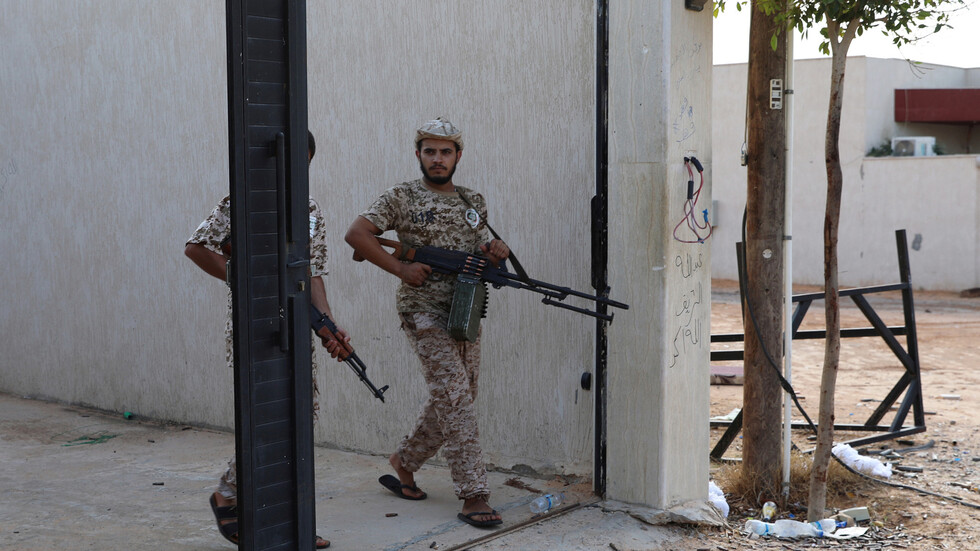 ليبيا.. قوات الوفاق تسيطر على مدينتي صرمان وصبراتة