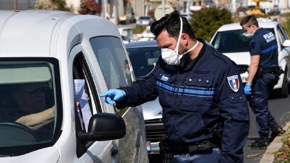 فرنسا: الاقتصاد سينكمش 8% العام الجاري مع تمديد إجراءات العزل