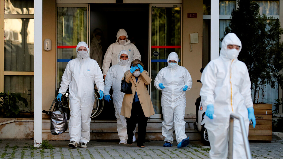 تركيا: تسجيل 107 وفيات و4062 إصابة جديدة بكورونا