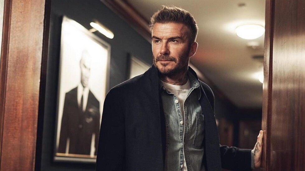 لفتة إنسانية رائعة.. بيكهام يزور مشجع ليفربول في منزله