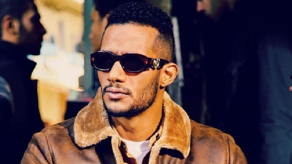 بلاغ رسمي ضد محمد رمضان لعدم ارتدائه كمامة وقفازا خلال احتفاله بانتهاء تصوير 