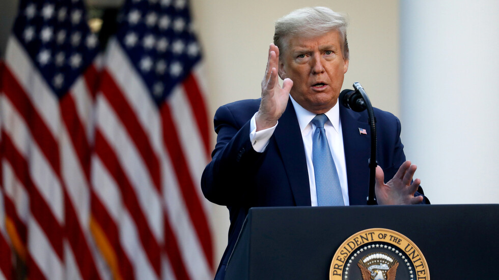 ترامب: سنساعد روسيا بإرسال أجهزة تنفس اصطناعي لها