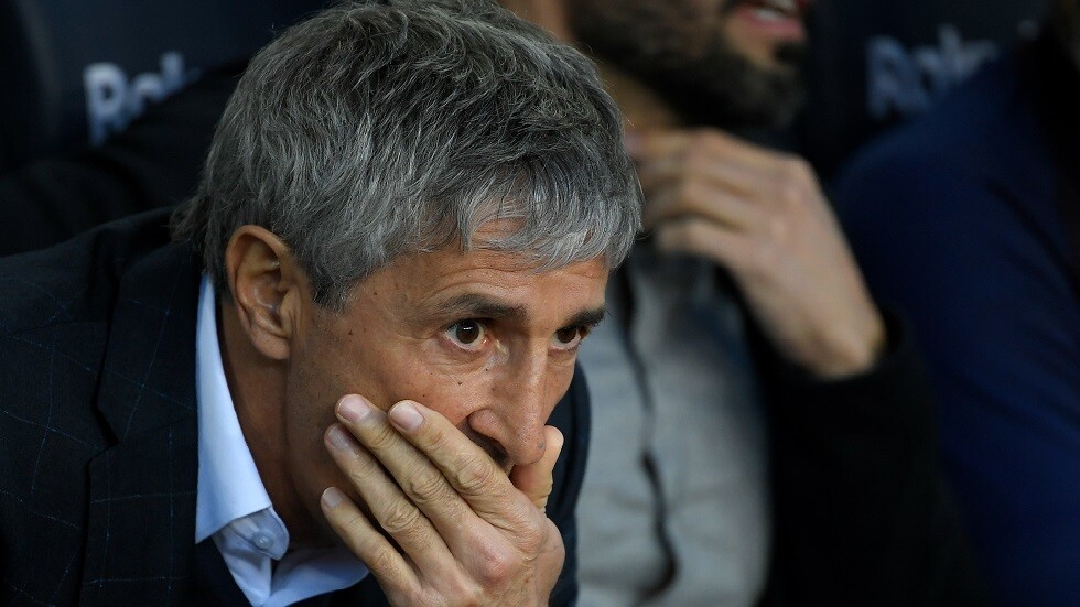 مدرب برشلونة يعلق على إمكانية رحيل ميسي