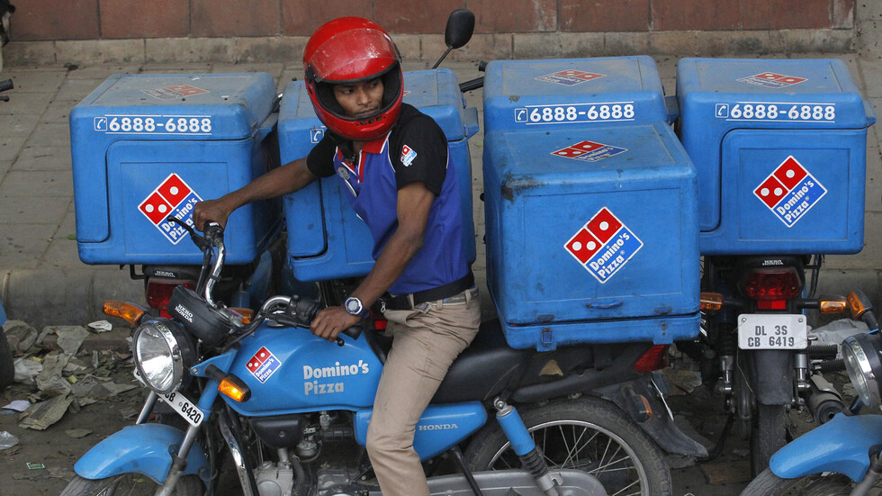 الفيروس التاجي في الهند.. ومن البيتزا ما قتل!