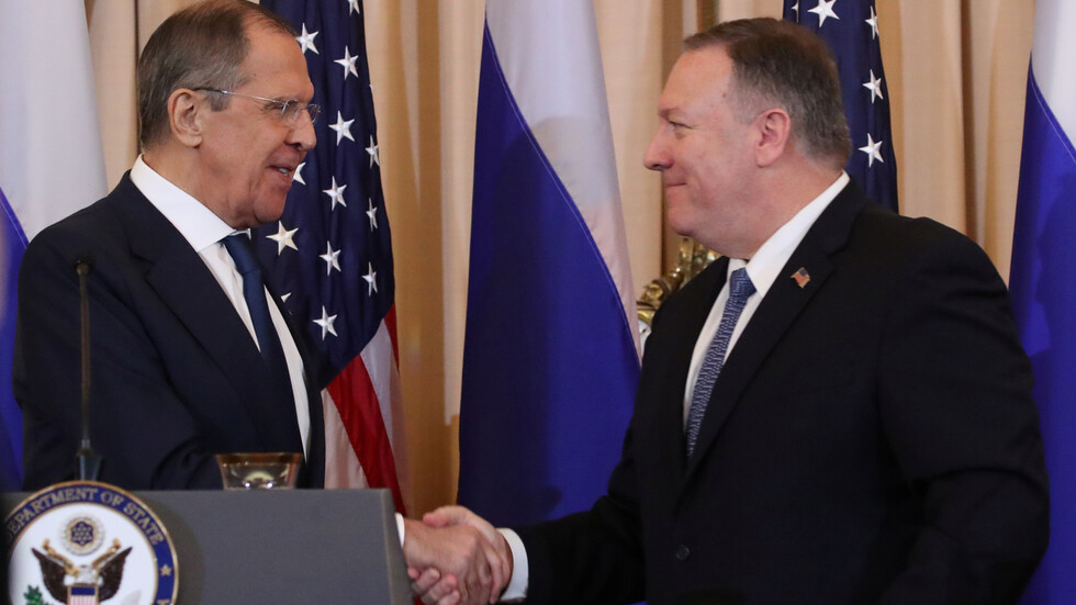 لافروف لبومبيو: روسيا مستعدة للعمل على معاهدات جديدة بشأن السلاح النووي