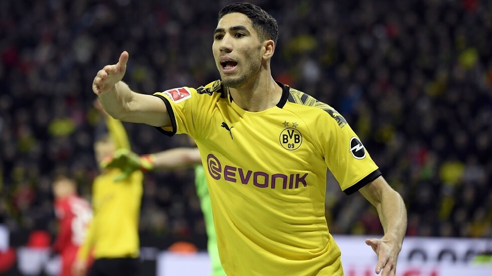 زيدان يقف حجرة عثرة في طريق المغربي حكيمي