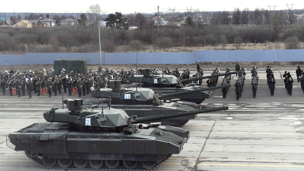 روسيا تكشف عن إجراء اختبارات لأحدث دبابات العالم في القتال بسوريا