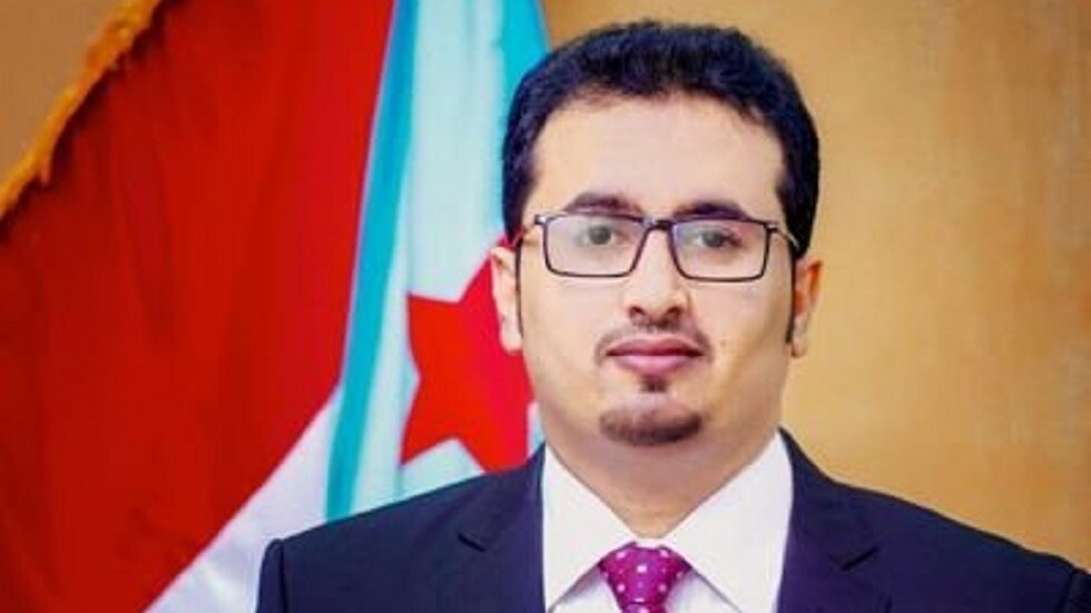 قيادي في المجلس الانتقالي اليمني: عقدنا لقاء في مقر التحالف العربي بعدن لتهدئة التوتر