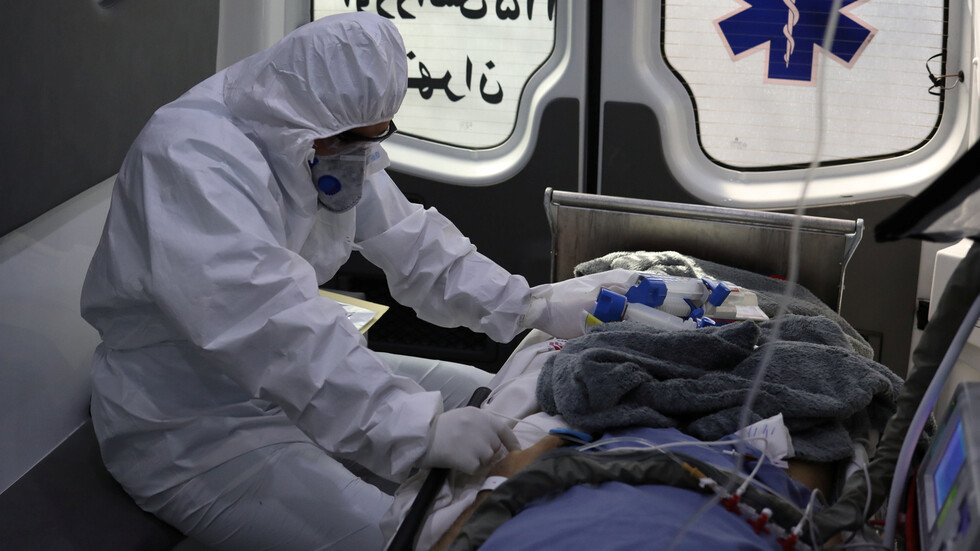 متحدث باسم وزارة الصحة الإيرانية يكشف لـRT تفاصيل حول تفشي كورونا في البلاد