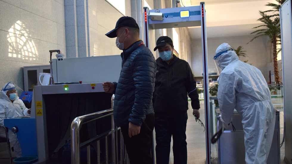 علماء صينيون يحذرون من سلالات تاجية أشد عدوانية!