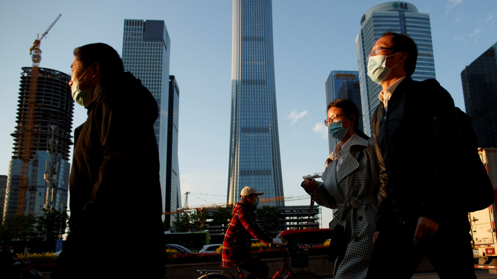 اختلط الحابل بالنابل في البيت الصيني