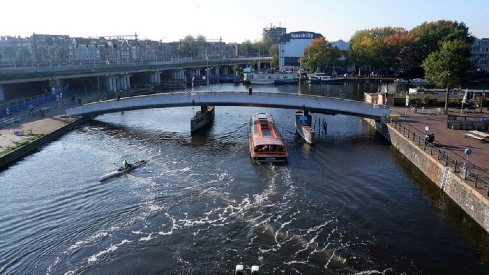 هولندا.. ارتفاع الإصابات بفيروس كورونا إلى 34134