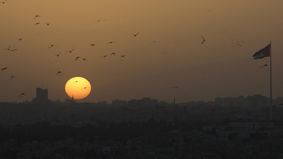 الرزاز: تجاوزنا المرحلة الأولى من كورونا بنجاح