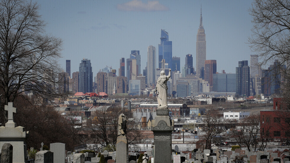 ولاية نيويورك الأمريكية تسجل أقل معدل يومي لوفيات كورونا منذ 1 أبريل