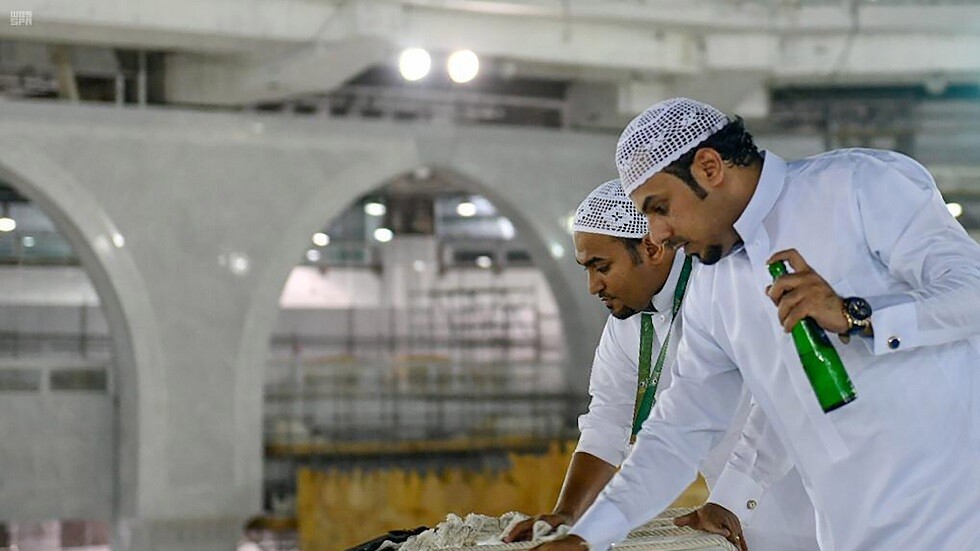 كورونا.. تحري هلال رمضان في ظروف استثنائية بالسعودية (صور+ فيديو)