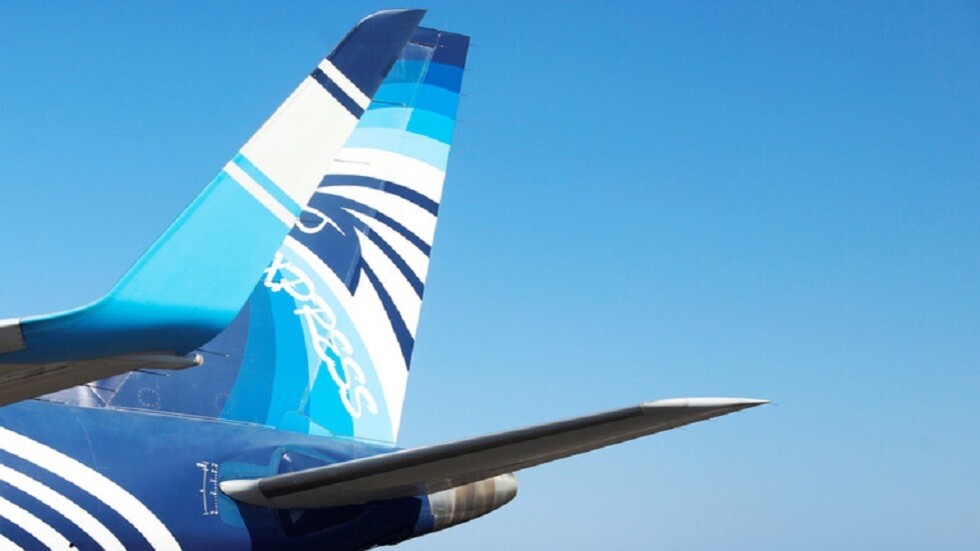 مصر.. وصول طائرة من بلغراد تحمل 71 مصريا من العالقين في صربيا