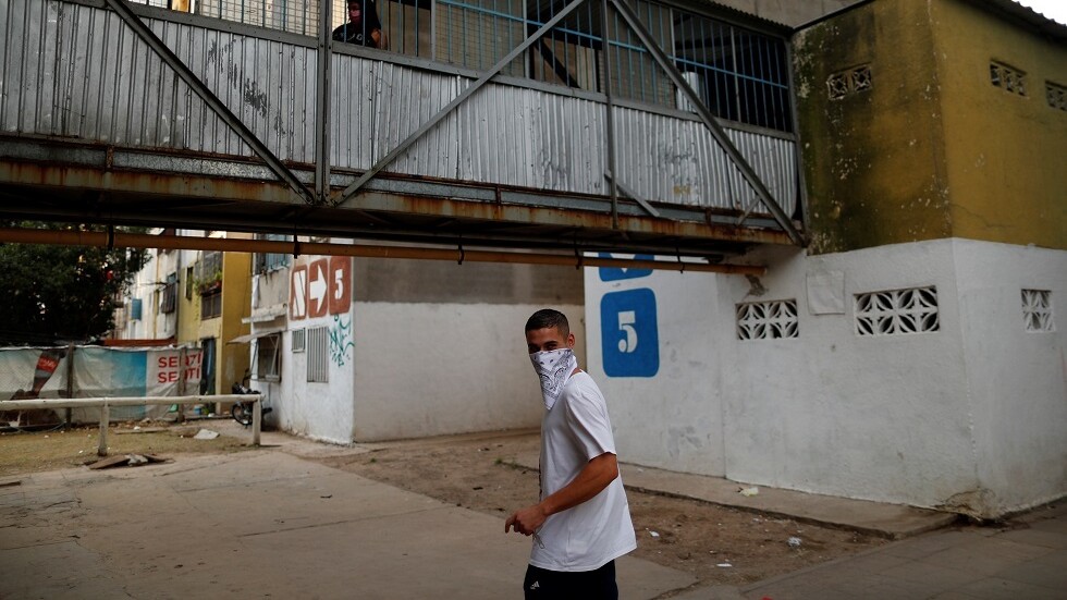 كورونا.. انتهاء تمرد داخل سجن في الأرجنتين (فيديو)