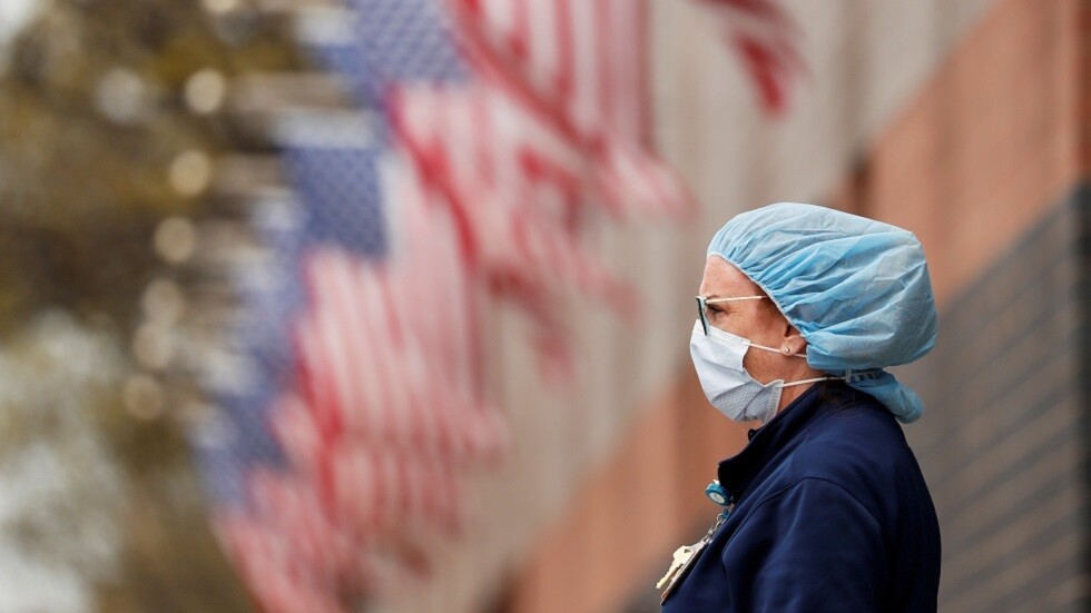 كورونا.. "جونز هوبكنز" تسجل تراجعا في الإصابات وتزايد الوفيات في العالم