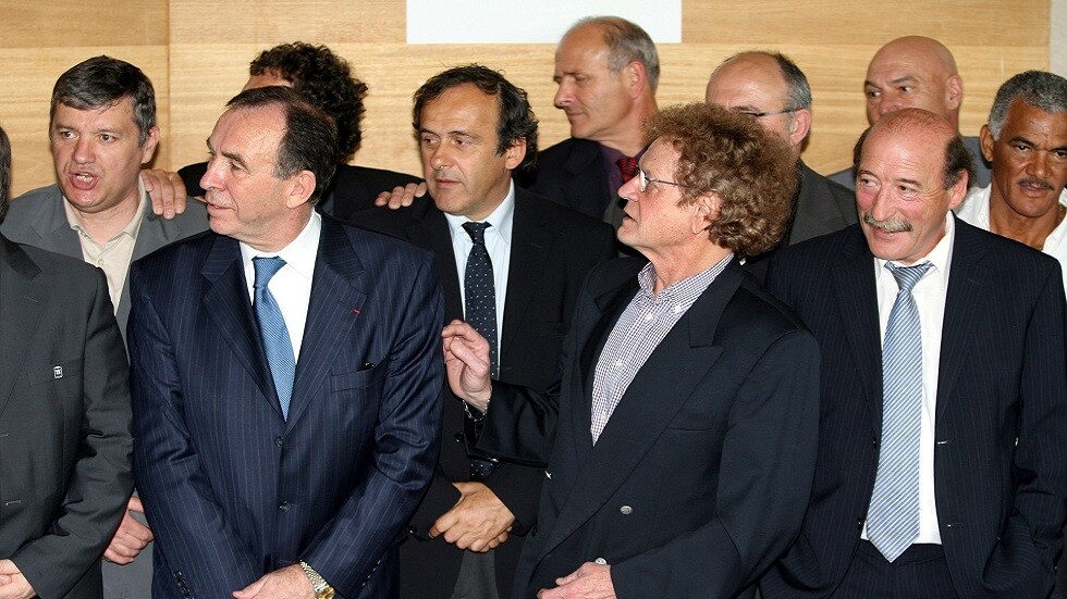 رحيل روبير أسطورة سانت إتيان