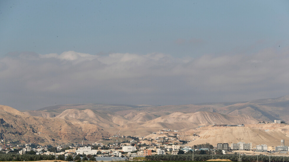 إسرائيل تسلم "الغمر" للأردن