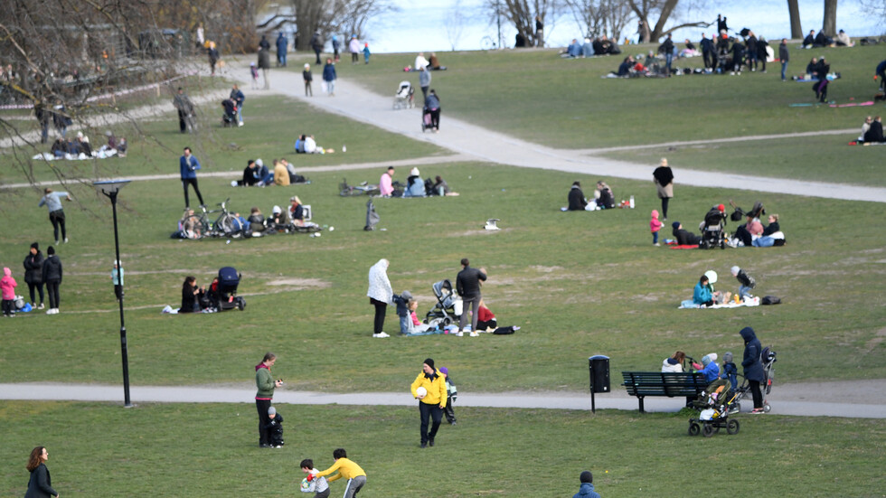 ارتفاع معدل وفيات فيروس كورونا في السويد والسلطات: لسنا في نهاية الوباء