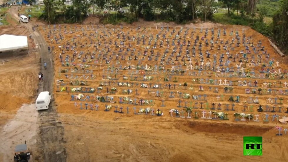 البرازيل.. مقابر جماعية لاستيعاب ضحايا كورونا