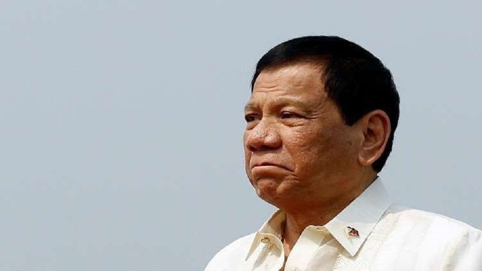 رئيس الفلبين ينذر مخالفي إجراءات مكافحة كورونا بالقتل بالرصاص