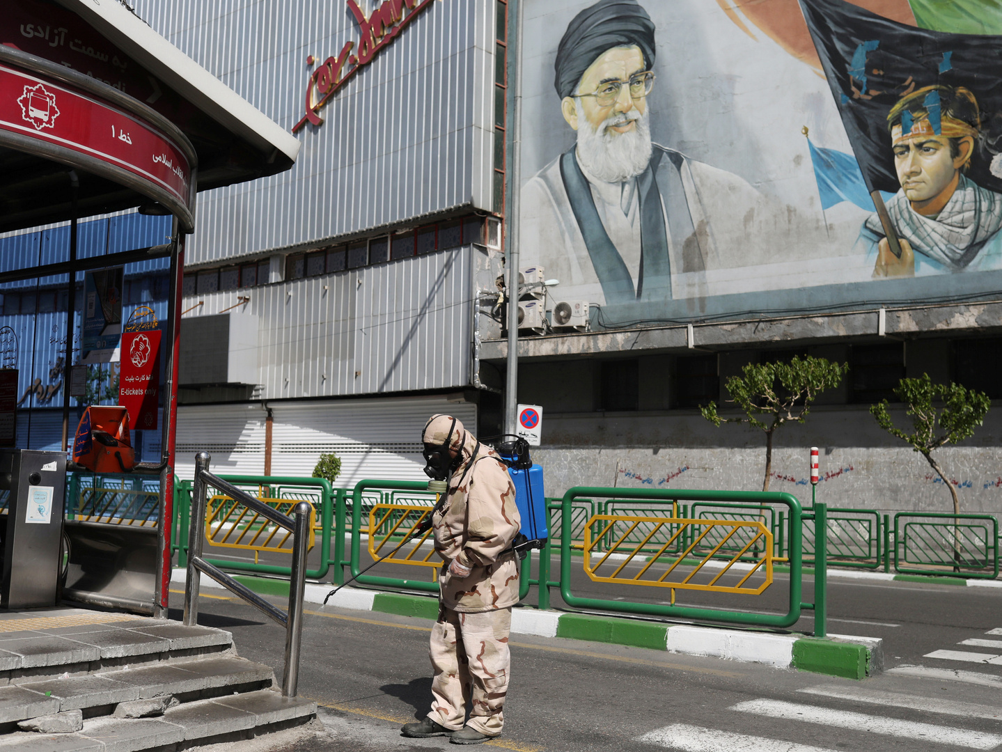 عمدة طهران: عقوبات ترامب عطلت جهودنا لمكافحة كورونا
