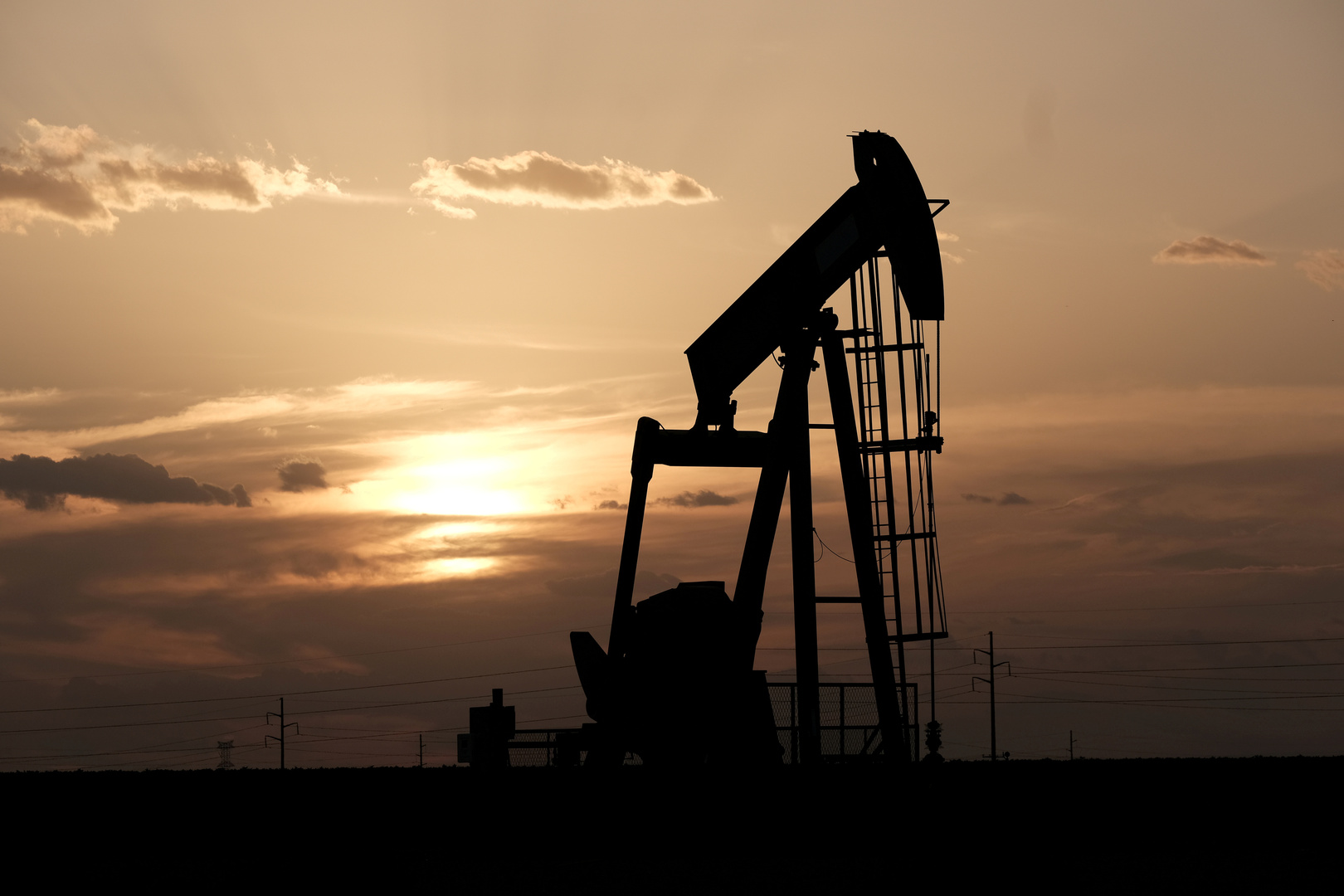 هبوط إنتاج النفط في الولايات المتحدة بمقدار 600 ألف برميل يوميا