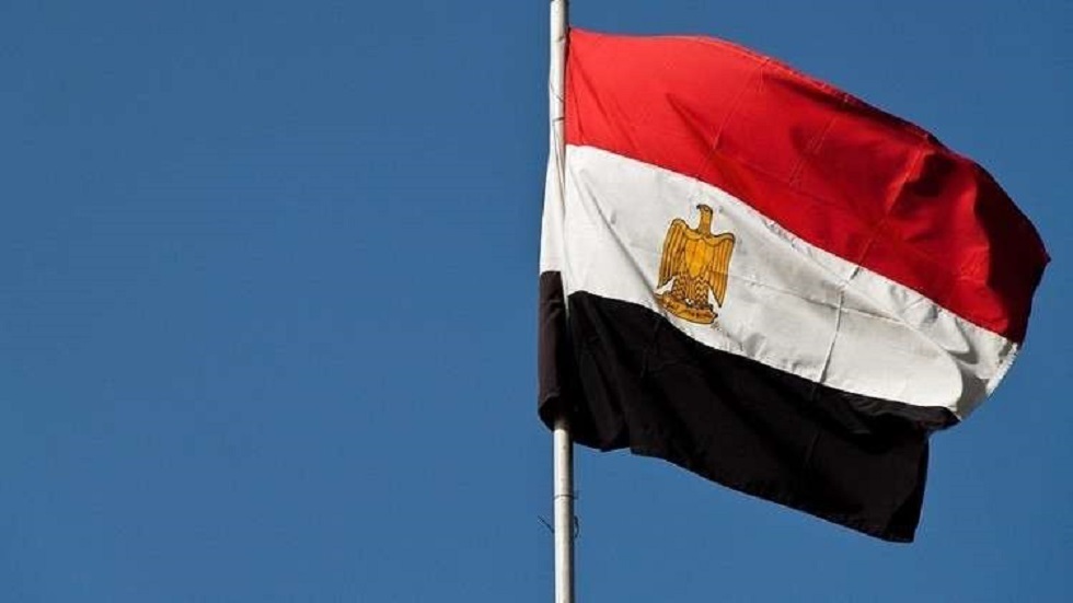 مصر.. أول تحرك رسمي ضد مذيع حلقة علاج فيروس كورونا بـ