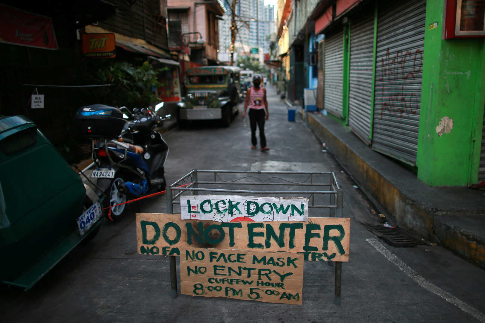 الفلبين تمنع سفر العاملين في مجال الصحة للخارج لمكافحة كورونا في الداخل