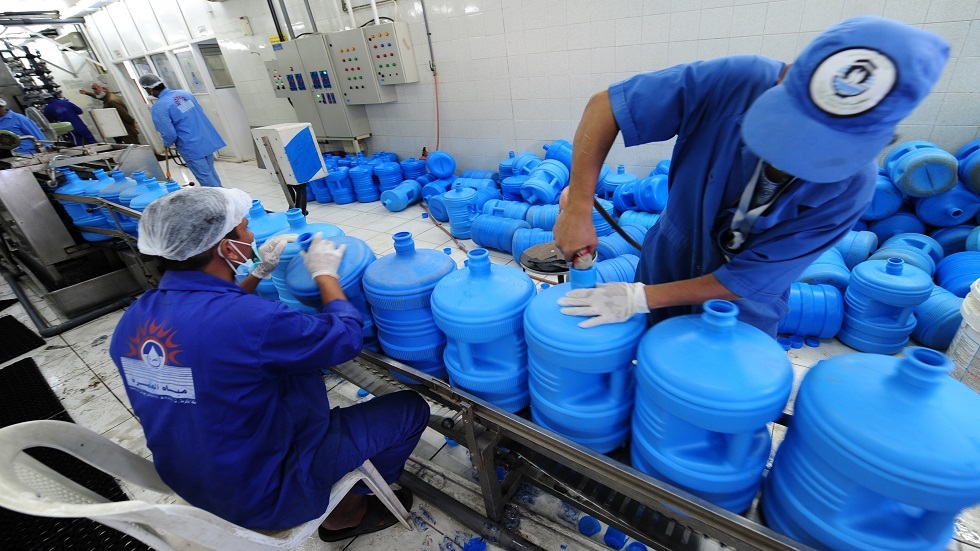 السعودية.. السديس يوجه بتوزيع ماء زمزم على مصابي كورونا