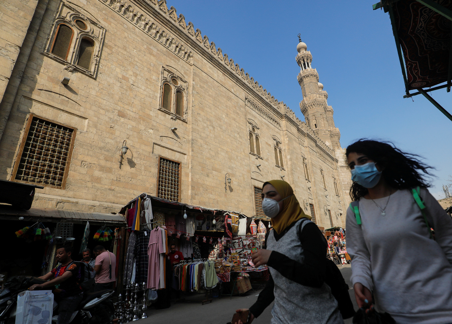 الصحة المصرية: تسجيل 112 إصابة و15 وفاة جديدة بفيروس كورونا