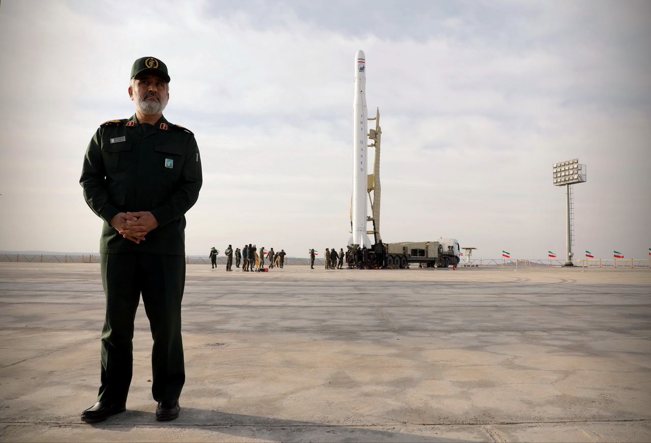 إيران تكشف عن خطة لإطلاق قمر عسكري اصطناعي ثان