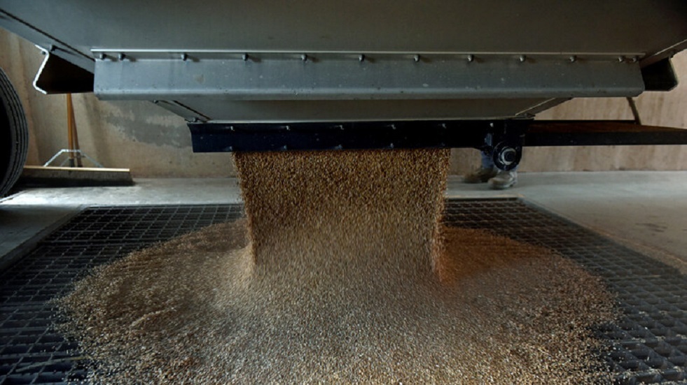 روسيا تعلّق تصدير الحبوب