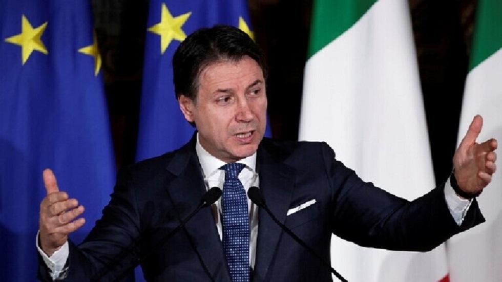 رئيس وزراء إيطاليا يتعهد بفتح المتاجر والمطاعم قريبا