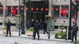 الداخلية التونسية: سنوجه تهمة القتل الخطأ لكل من ينقل عدوى كورونا ويتسبب في حالة وفاة