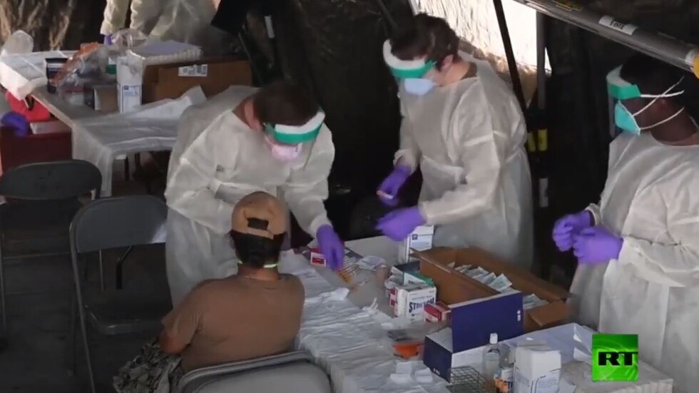 طاقم مدمرة أمريكية موبوءة يخضع لتحاليل كورونا