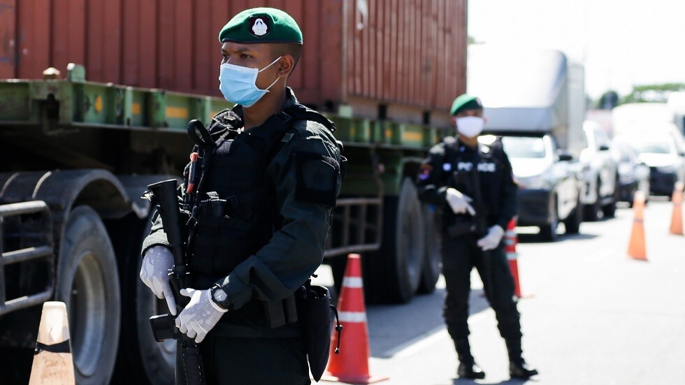 ماليزيا تعتقل مئات المهاجرين واللاجئين خلال العزل العام بسبب كورونا