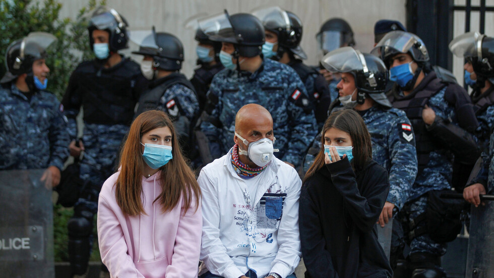 وزير الصحة اللبناني يحذر من 