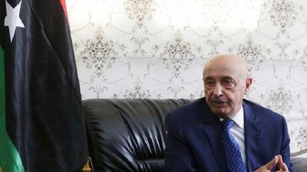 عقيلة صالح ينفي وجود خلافات بينه وبين حفتر