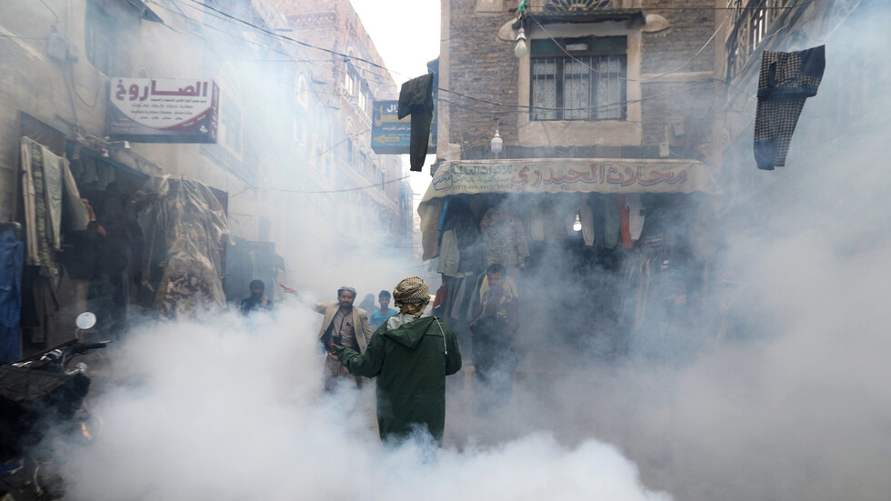 الحوثيون يعلنون تسجيل أول إصابة بفيروس كورونا في صنعاء ووفاة المريض