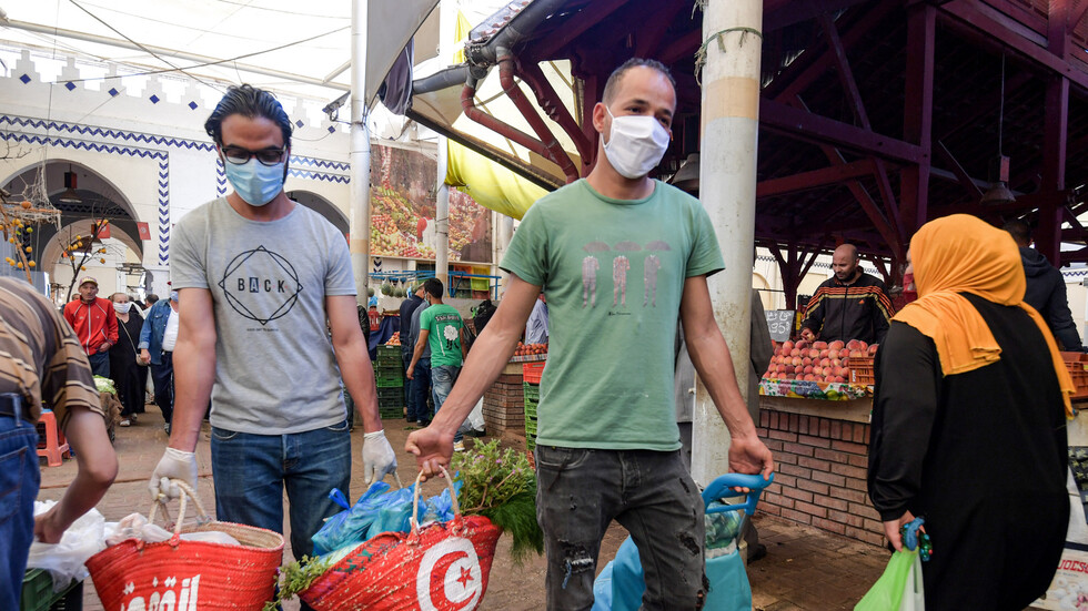 تونس .. انخفاض معدل العدوى بكورونا إلى 0.9