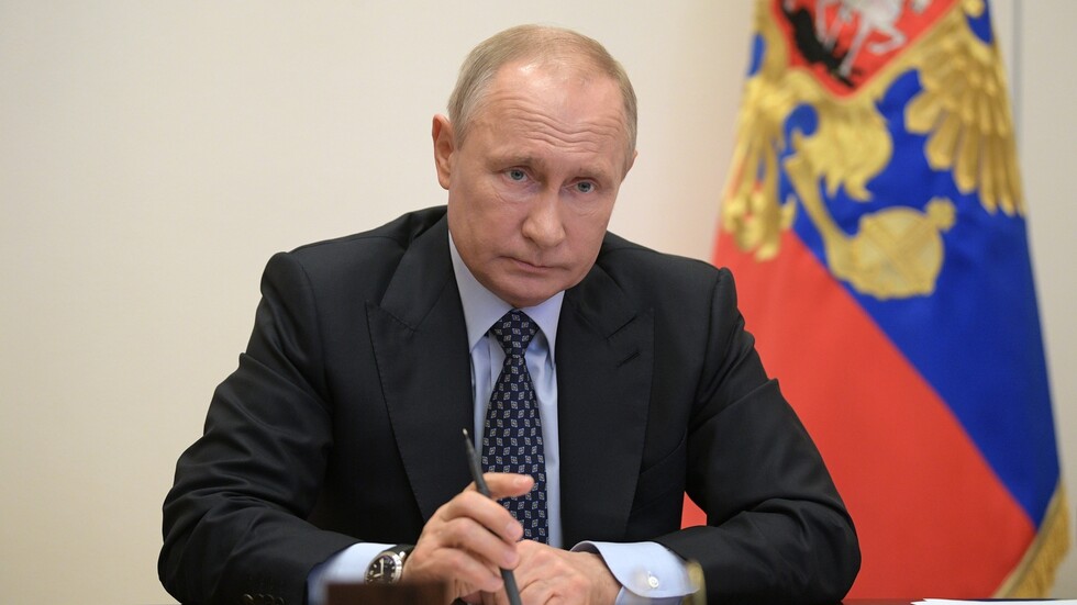 بوتين يدعو لعدم الاستعجال في رفع القيود المفروضة في روسيا بسبب فيروس كورونا
