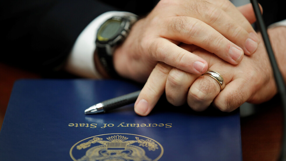 الولايات المتحدة وإيران تتبادلان سجناء