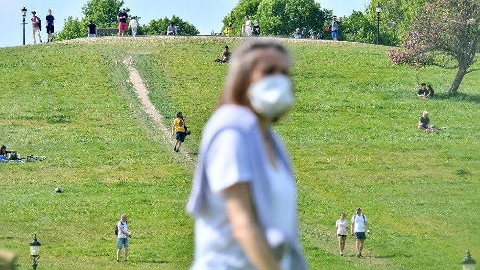 بريطانيا تسجل انخفاضا في الوفيات بكورونا