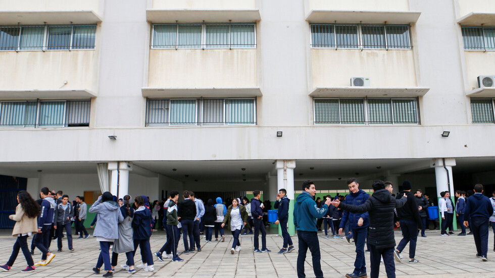 كورونا.. لبنان نحو إنهاء الإغلاق وعودة الطلاب إلى مدارسهم