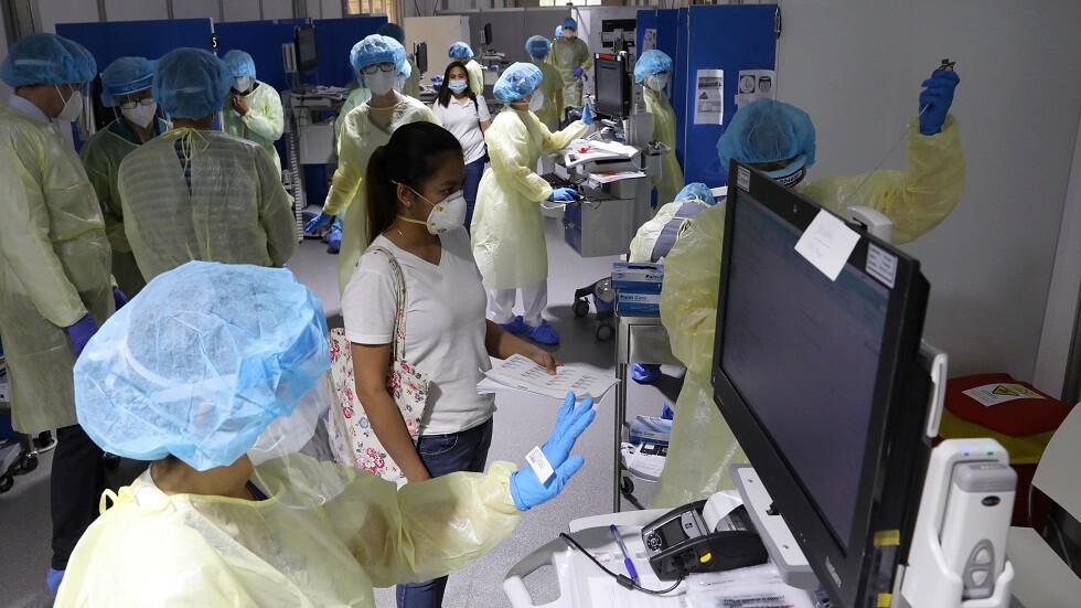 بن زايد يوجه بسداد تكاليف علاج الحالات الحرجة لمصابي كورونا